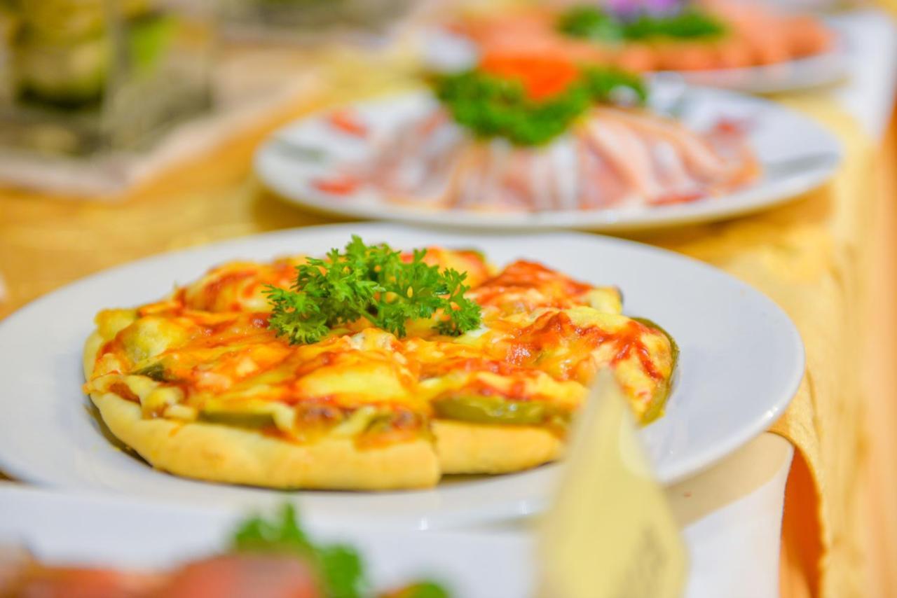 Khách sạn Hoang Phu Gia 3*